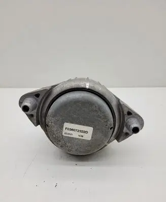 Mercedes-Benz E C207 W207 Engine mount bracket