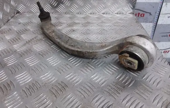 Volkswagen PASSAT B5 Front lower control arm/wishbone