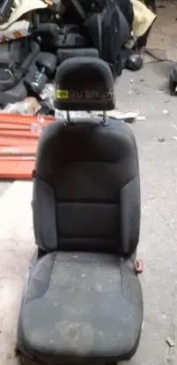 Volkswagen Golf VII Front passenger seat 