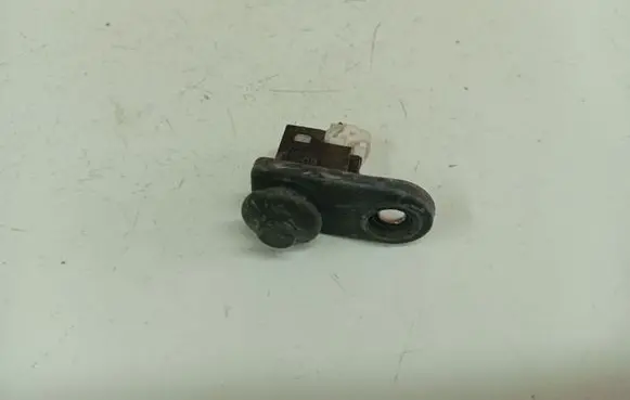KIA Ceed Front door sensor