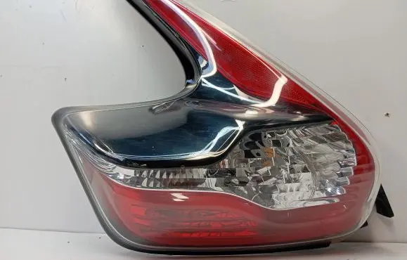 Nissan Juke I F15 Rear/tail lights 26555BV80A