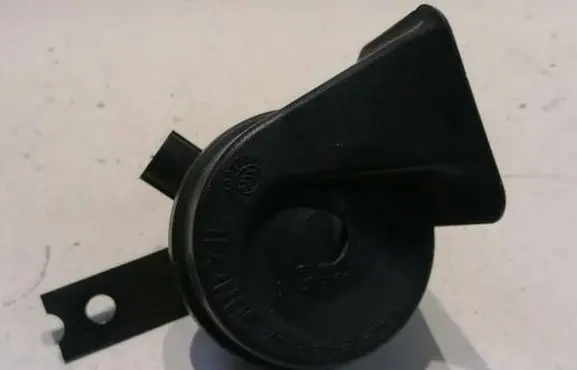 SsangYong Korando Horn signal 28R-000073