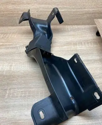 Mercedes-Benz E W211 Cabin air duct channel A2115460280