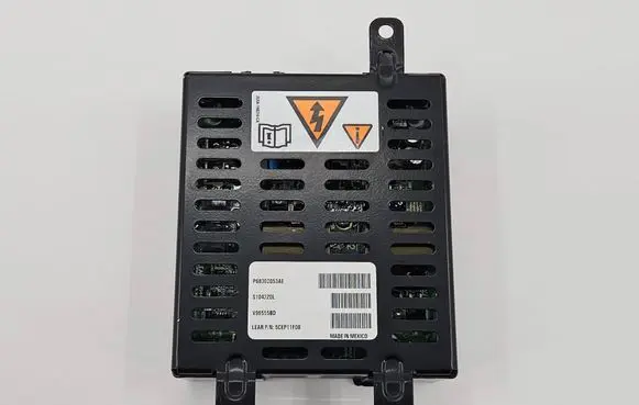 Ram 1500 DT Voltage converter inverter P68302053AE 68302053AE