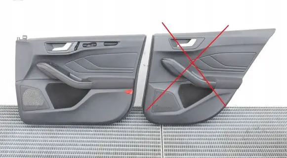 Ford Focus Front door card panel trim