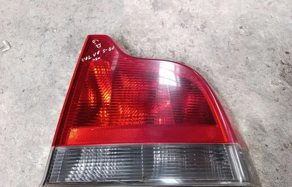 Volvo S60 Rear/tail lights 8664080