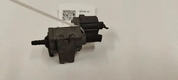Jaguar S-Type Turbo solenoid valve 70121100 05T152