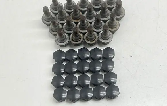 Citroen C5 Aircross Nuts/bolts 