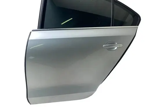 Volkswagen Jetta VI Rear door 123456