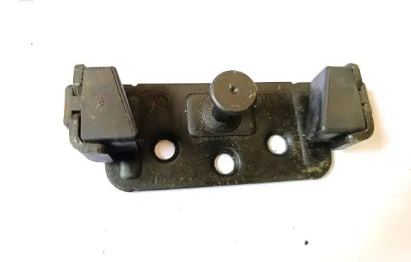 BMW 1 E81 E87 Loading door lock loop/hook striker 7078167