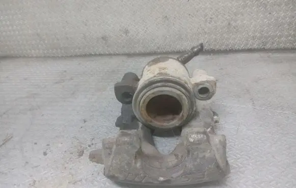 Skoda Octavia Mk1 (1U) Front brake caliper