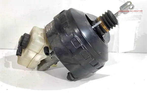 BMW 3 E90 E91 Brake booster 6751976