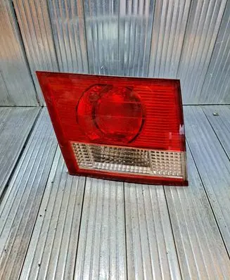 KIA Carens I Tailgate rear/tail lights