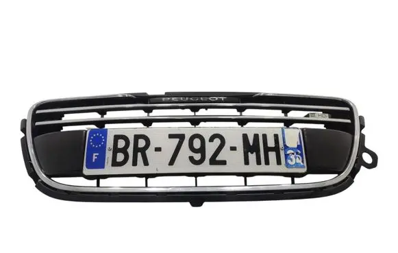 Peugeot 508 Front bumper upper radiator grill 9686571877