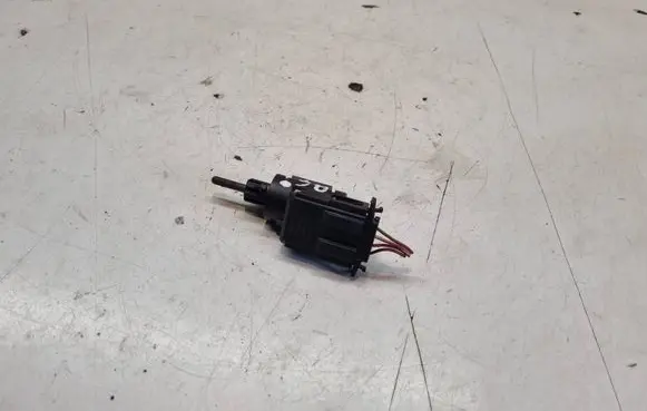 Audi A6 S6 C6 4F Brake pedal sensor switch 3B0945511C 19322010 05794