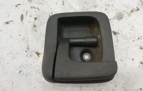 Volvo XC90 Engine bonnet (hood) release handle 30634787