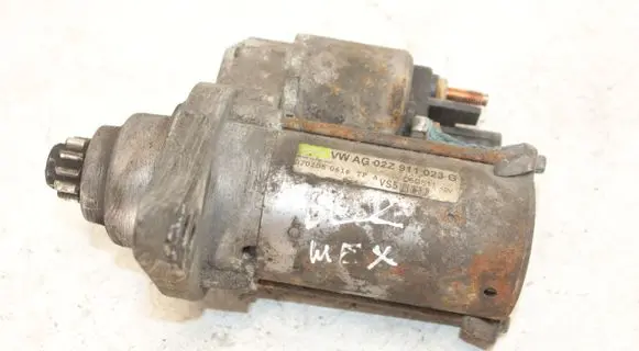 Volkswagen PASSAT B6 Starter motor 02Z911023G
