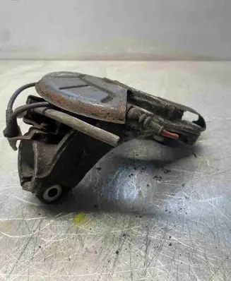 Volkswagen PASSAT B6 Front wheel hub spindle knuckle 020404
