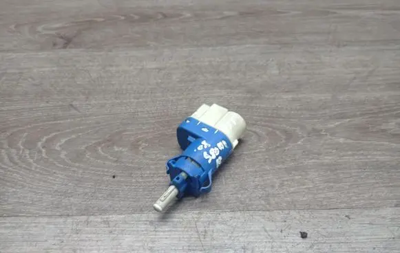 Volvo S80 Brake pedal sensor switch 3Q519C872AB