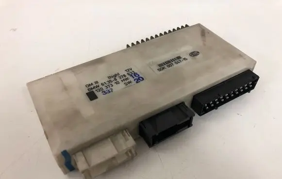 BMW 5 E39 Comfort/convenience module 61358378633 8378633
