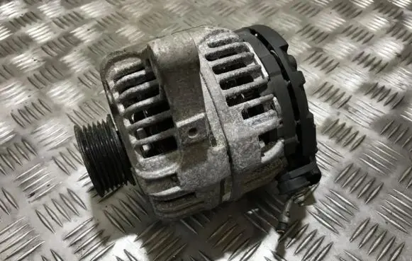 Toyota Avensis T250 Generator/alternator 201601122 1b23618