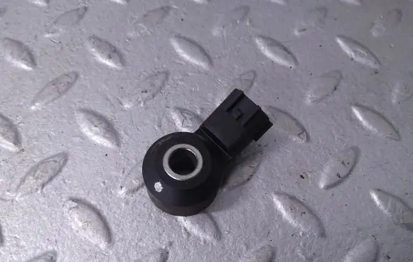 Suzuki Swift III Detonation knock sensor 1864081P00
