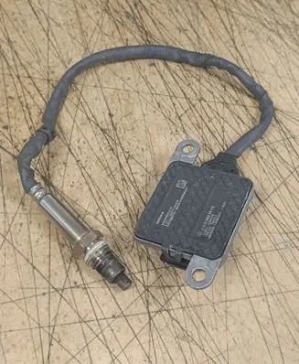 Mercedes-Benz E W213 Lambda probe sensor A0009053009