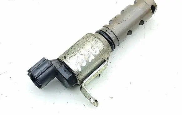 Toyota Prius (XW50) Camshaft vanos timing valve 337010 5010