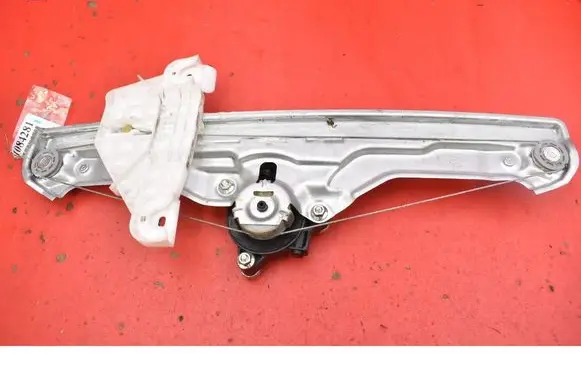 KIA Sportage Front door window regulator with motor 82460R2000