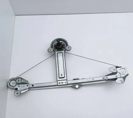 Opel Astra H Rear door manual window regulator 13100421