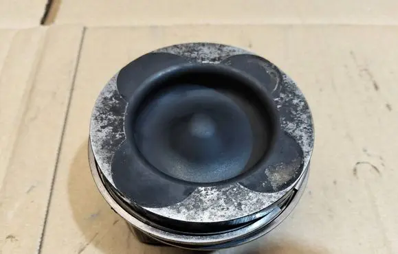 Mazda 6 Piston M174