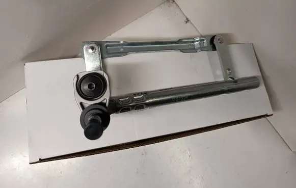 Front wiper linkage