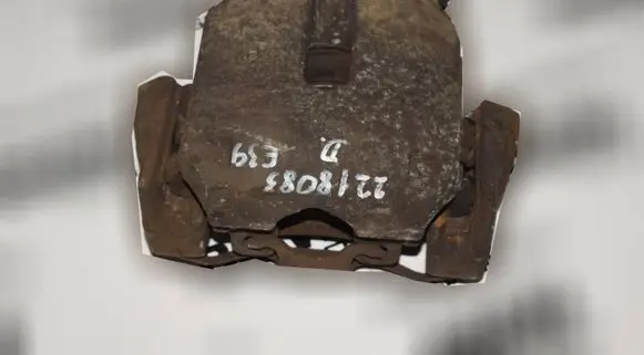 BMW 5 E39 Front brake caliper