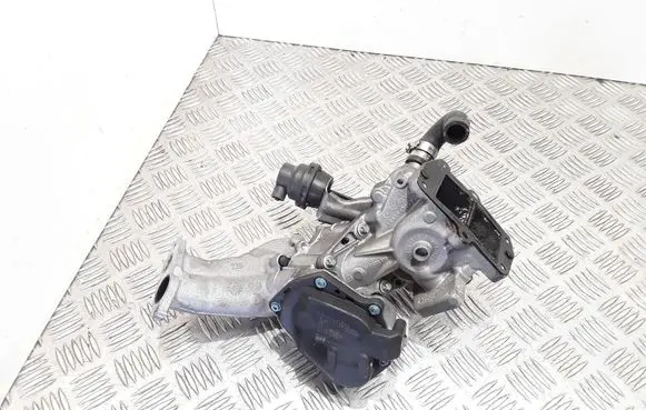 Mercedes-Benz E W212 EGR valve A6511400360 A6511420067 A6519050200