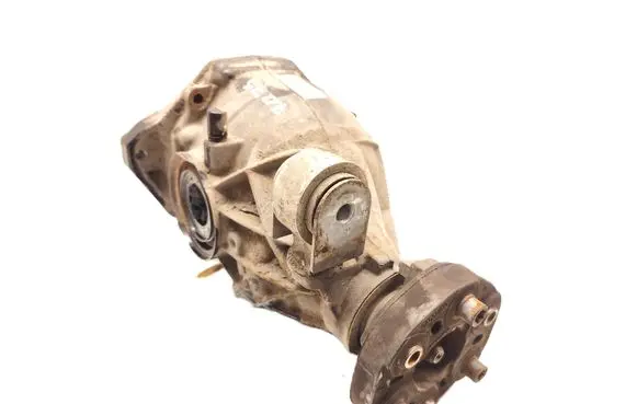 Mercedes-Benz E A207 Rear differential A2093510205 2073500514 A2043510408