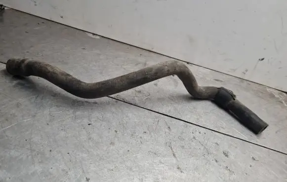 Volkswagen Transporter - Caravelle T4 Engine coolant pipe/hose 074121073L