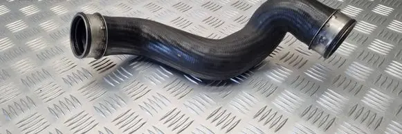 Volkswagen PASSAT B5.5 Intercooler hose/pipe