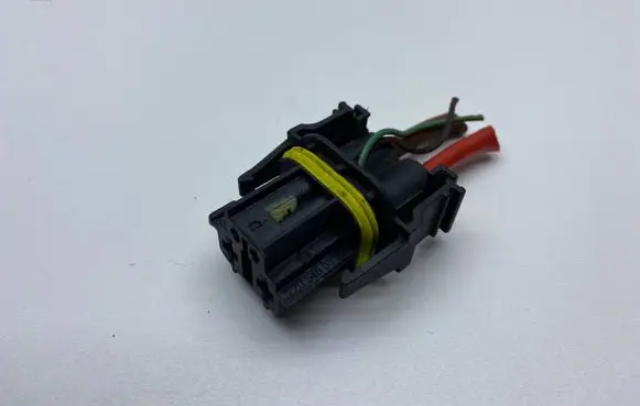Mercedes-Benz C W203 Cooling fan wiring 2205450329