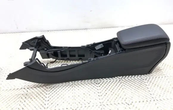 Mercedes-Benz A W176 Center console A1766800800