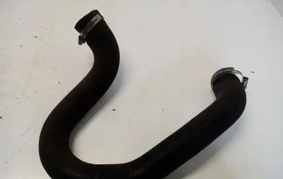 Peugeot 3008 II Intercooler hose/pipe 9820100780
