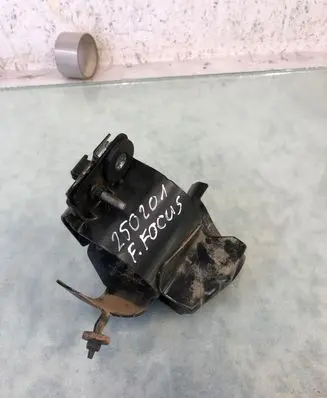 Ford Focus Fuel filter bracket/mount holder Jx619n101bd Jx619n101