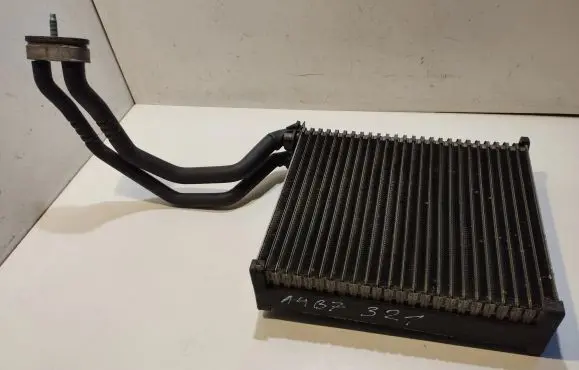 Audi A4 S4 B7 8E 8H Air conditioning (A/C) radiator (interior) 8E1820103A
