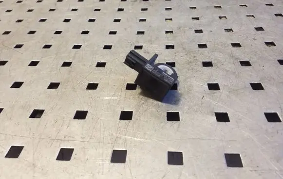 KIA Sorento Airbag deployment crash/impact sensor 959302P000
