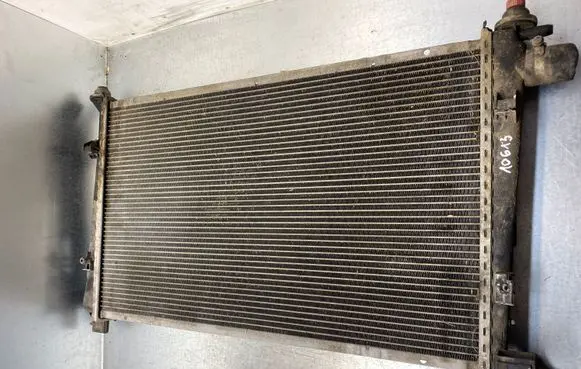 Mercedes-Benz Vaneo W414 Coolant radiator 67673 21990