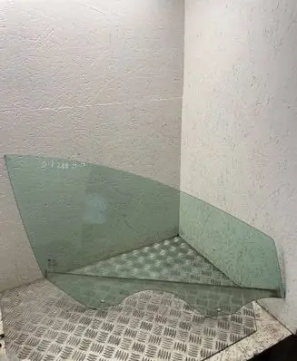 Opel Insignia A Front door window glass four-door 43R000056
