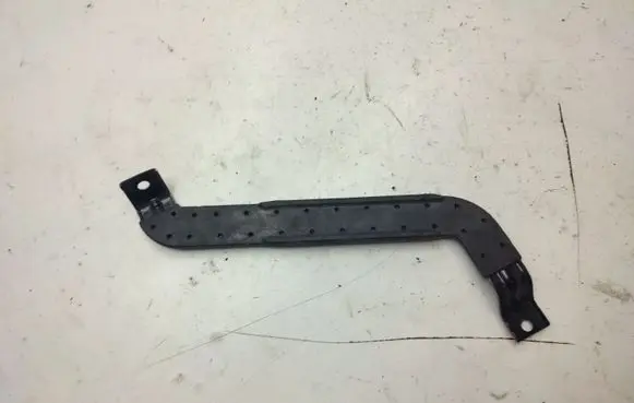 Battery bracket
