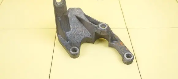 Ford Focus Gearbox mounting bracket CV617M125UC M1DA