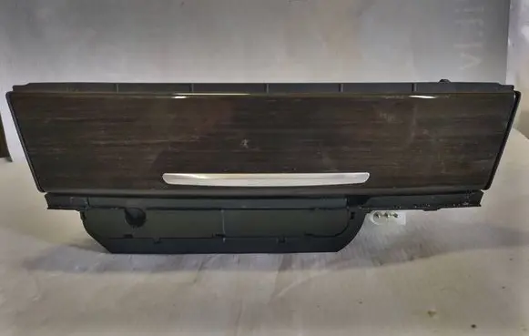 BMW 7 F01 F02 F03 F04 Car ashtray 9119317
