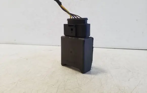 Audi A1 Fuel injection pump control unit/module 5Q0906093B