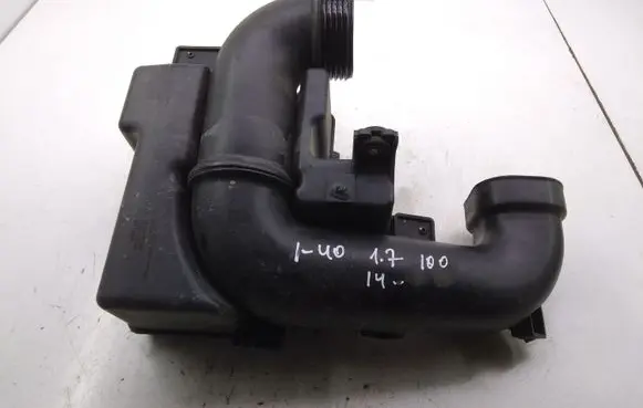 Hyundai i40 Intake resonator 282203Z300 281903Z300